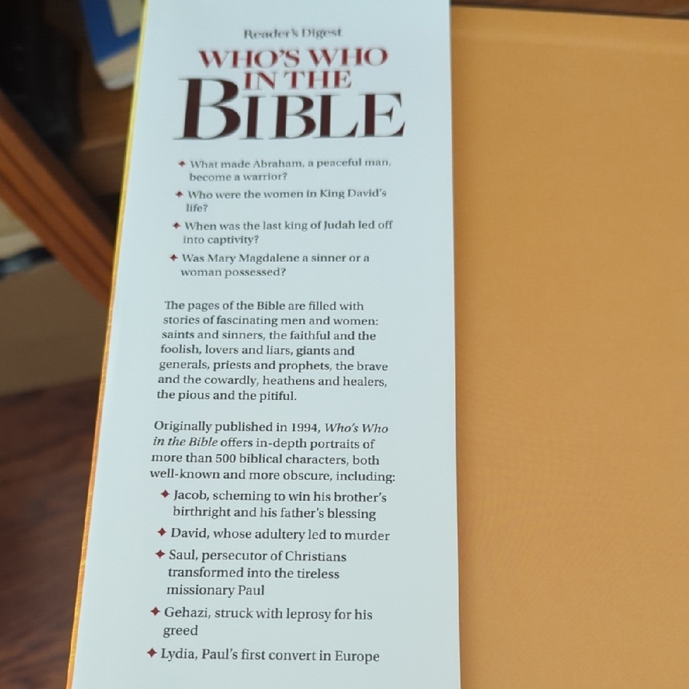 Reader's Digest Who's Who in the Bible Book - Picture 3 of 10